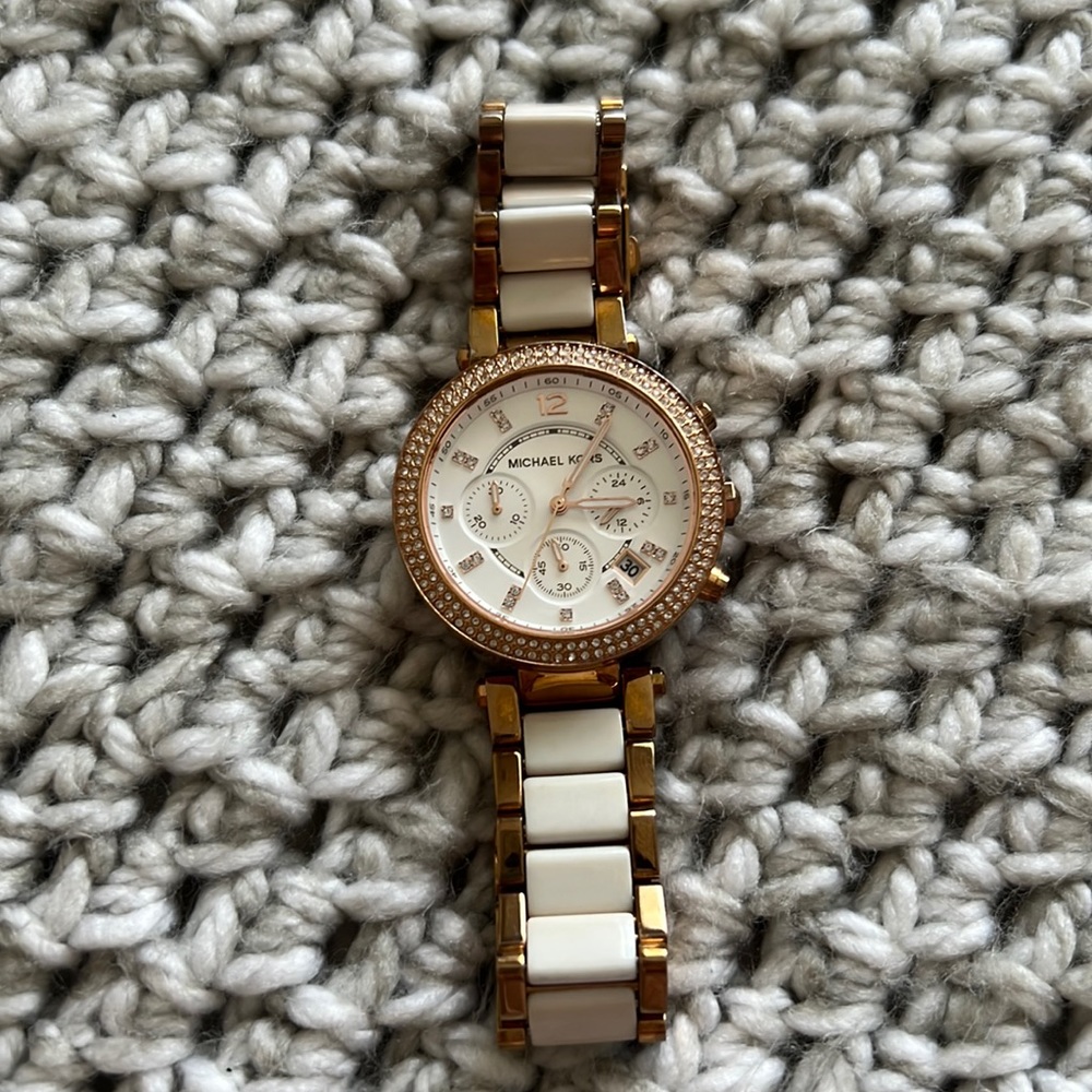 MK watch